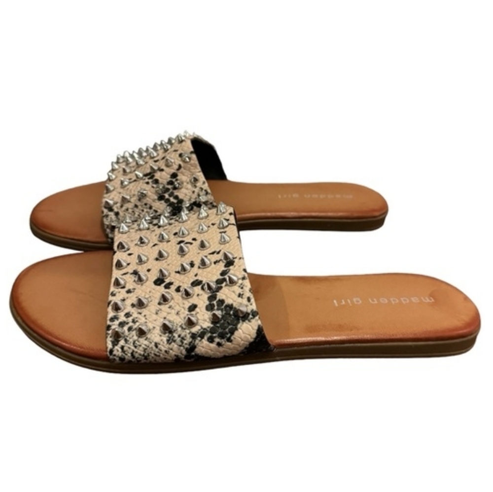 Madden Girl Farrin Slip-On Flats Sandal Snakeskin Print and Silver Studs Sz 9.5M